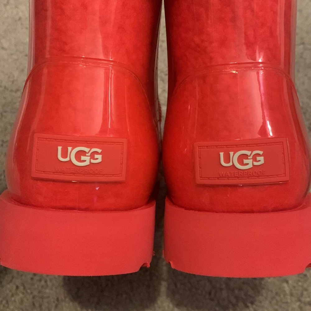 UGG® Classic Clear Mini Waterproof Winter Boot - Picture 11 of 11